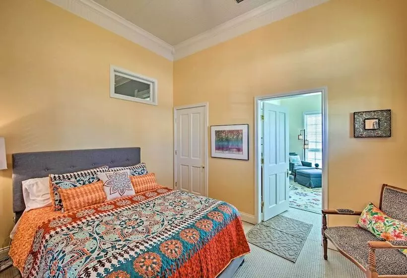 Renovated  Carnegie Cottage    Walk To Dtwn!