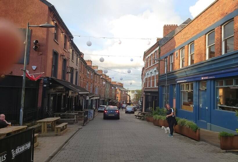 إقامة Helens House Derry City Centre Remarkable 3 Bed