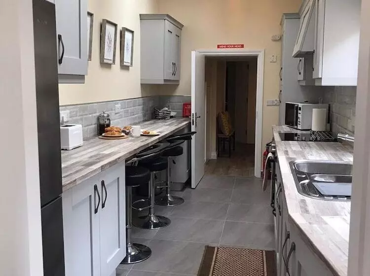 Residenssi Helens House Derry City Centre Remarkable 3 Bed