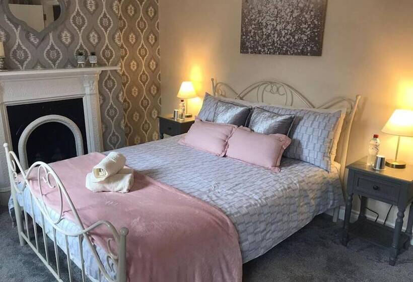 إقامة Helens House Derry City Centre Remarkable 3 Bed