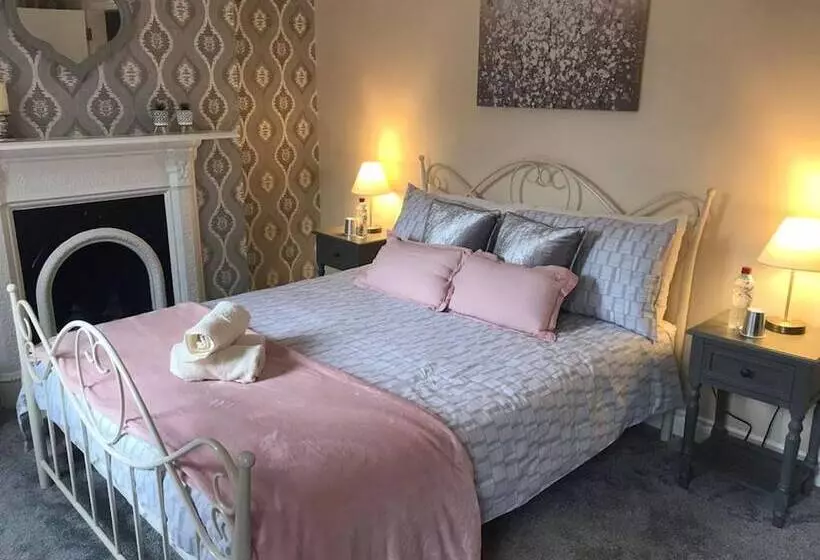 Residenssi Helens House Derry City Centre Remarkable 3 Bed