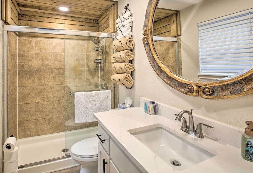 Serene Lakefront Home In Hot Springs W/ Boat Dock!