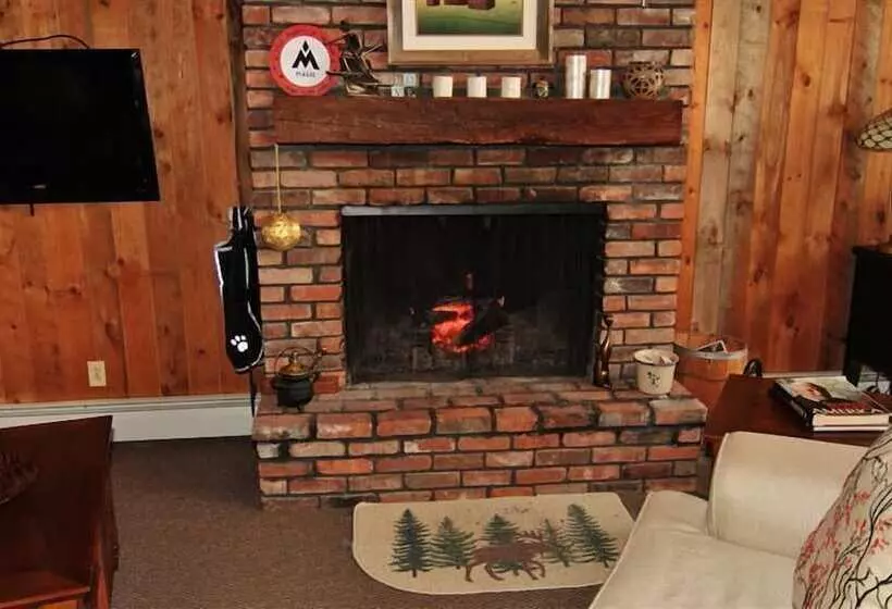 South Londonderry Home, Walk To Magic Mtn Ski Area