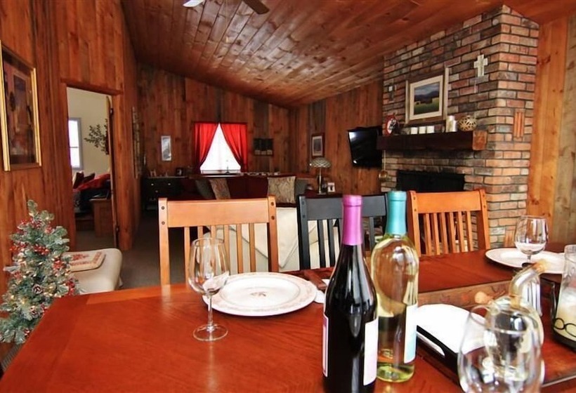 South Londonderry Home, Walk To Magic Mtn Ski Area