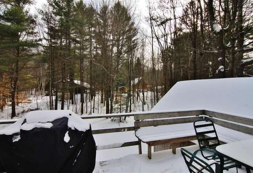 South Londonderry Home, Walk To Magic Mtn Ski Area