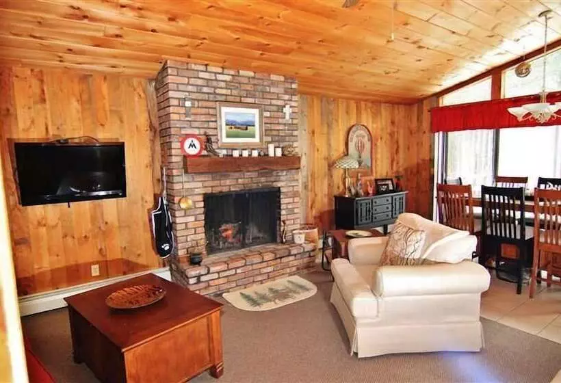 South Londonderry Home, Walk To Magic Mtn Ski Area