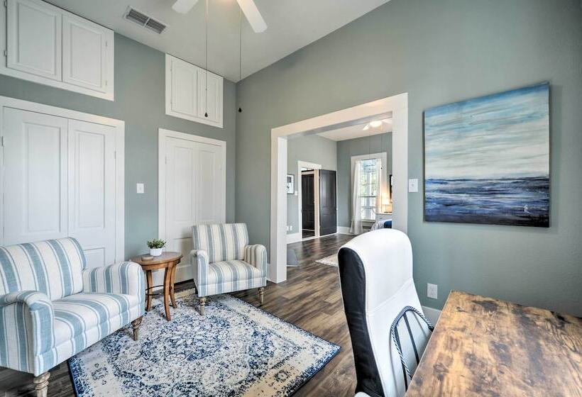 Spacious Abode, Walk To Texas Heroes Square!