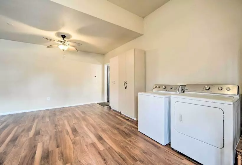 Spacious Abode, Walk To Texas Heroes Square!