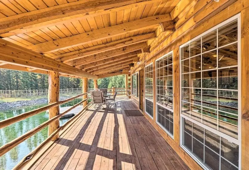 Stunning Montana Retreat: Hot Tub, On Site Hiking!