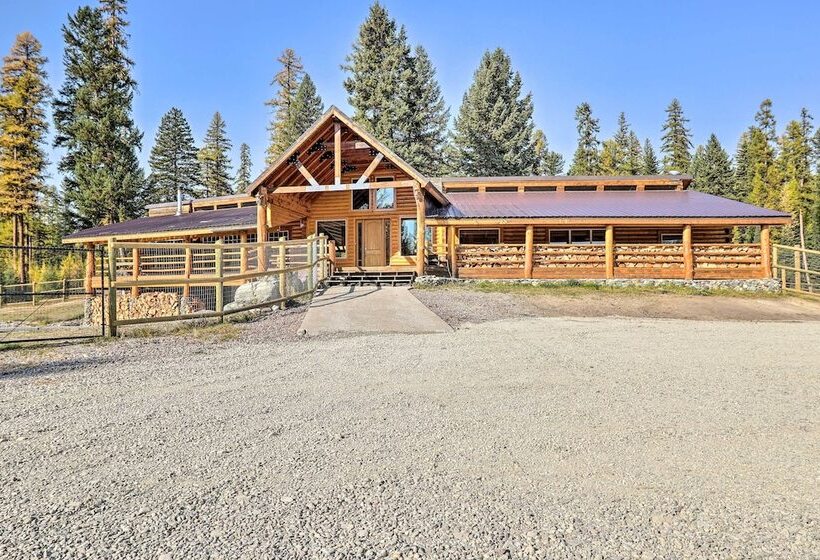 Stunning Montana Retreat: Hot Tub, On Site Hiking!