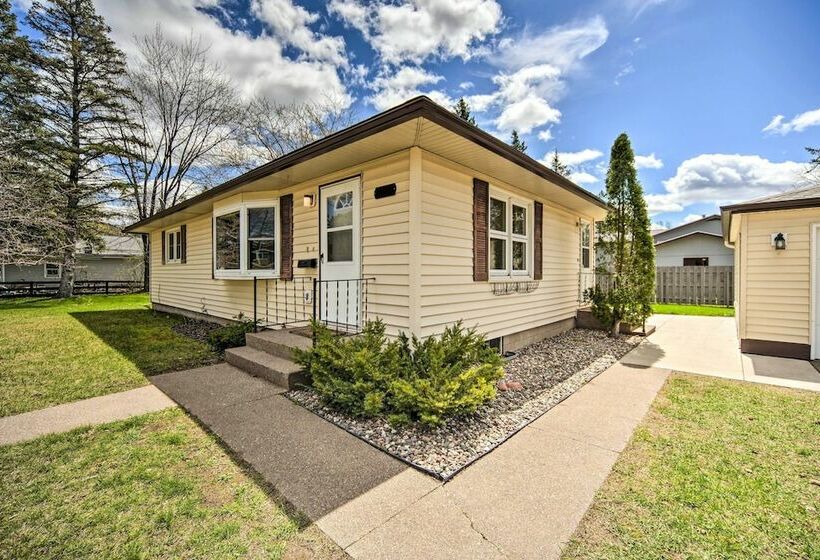 Sunny Cloquet Home 2 Mi To St. Louis River!