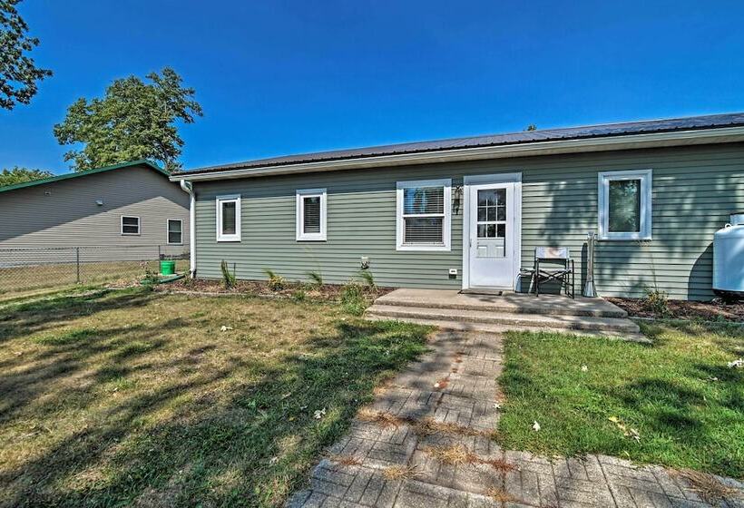 The Lakefront Home 5 Minutes From Detroit Lakes!