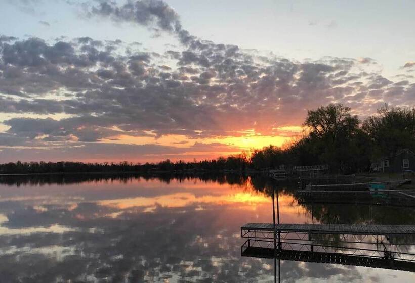 The Lakefront Home 5 Minutes From Detroit Lakes!