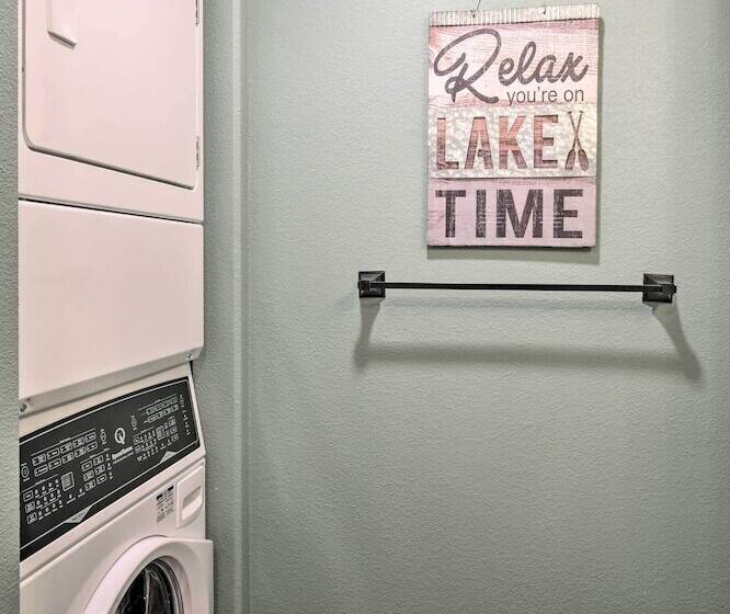 The Lakefront Home 5 Minutes From Detroit Lakes!