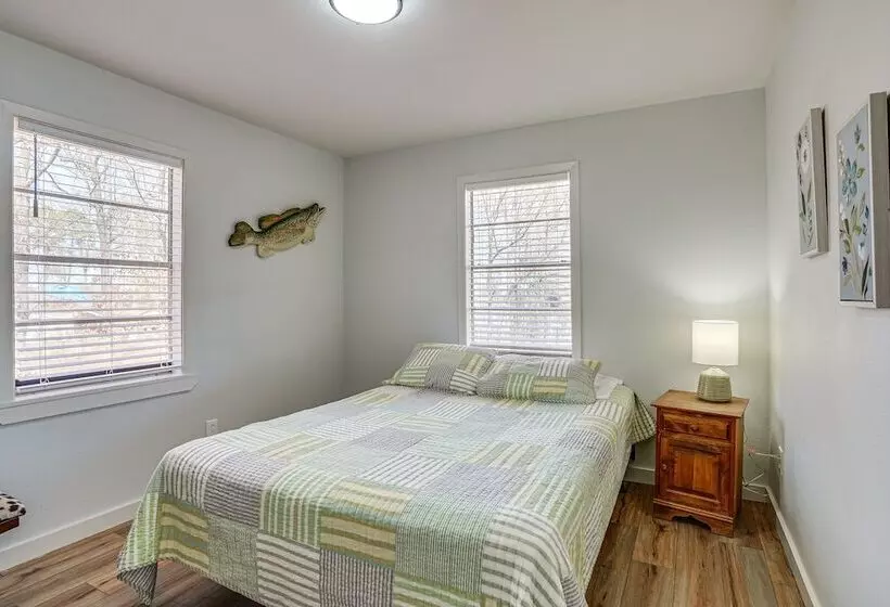 Waterfront Louisiana Home W/ Private Boat Launch!