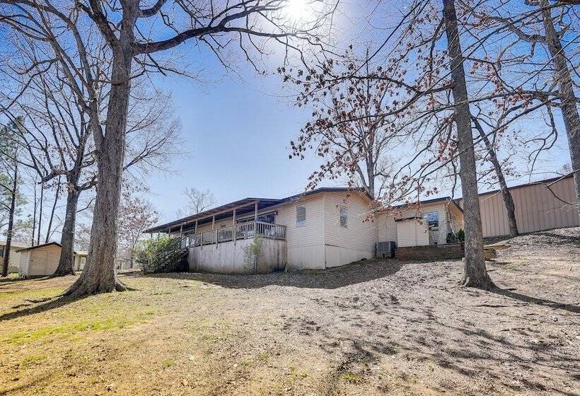 Waterfront Louisiana Home W/ Private Boat Launch!