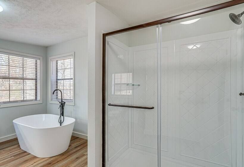 Waterfront Louisiana Home W/ Private Boat Launch!