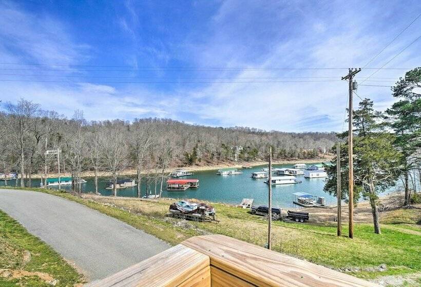 Welcoming Speedwell Retreat W/ Lake Views!