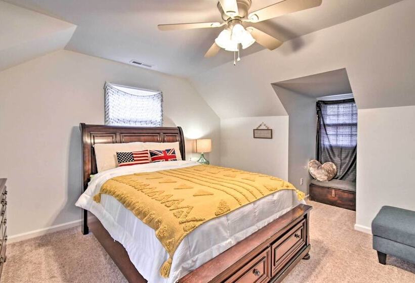 Aberdeen Family Home W/ Fire Pit & Deck