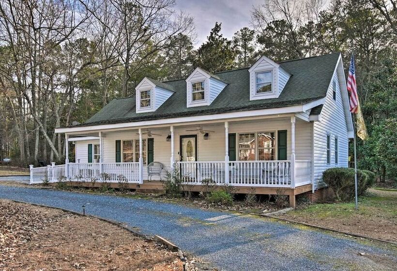 Aberdeen Family Home W/ Fire Pit & Deck