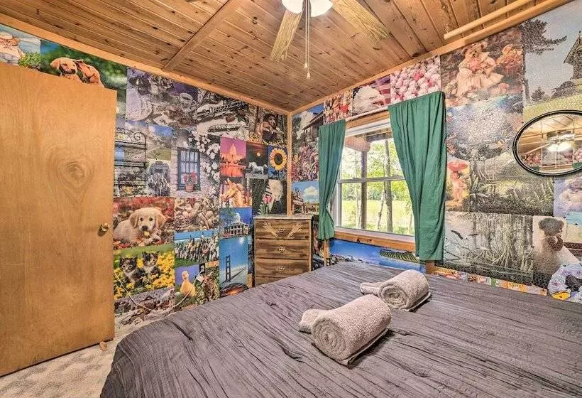 Atlanta Waterfront Cabin W/ Dock & Kayaks!