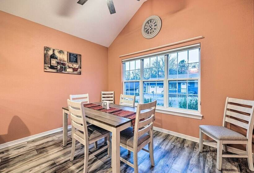 Bella Vista Home   2 Blocks To Bike & Hike!