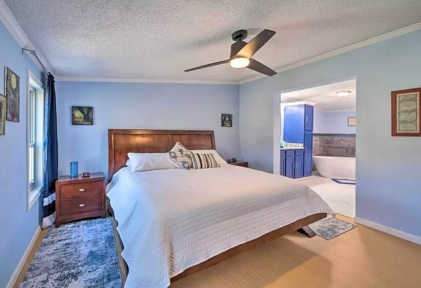 Family Friendly Bernice Home: 2 Mi To Lake & Park!