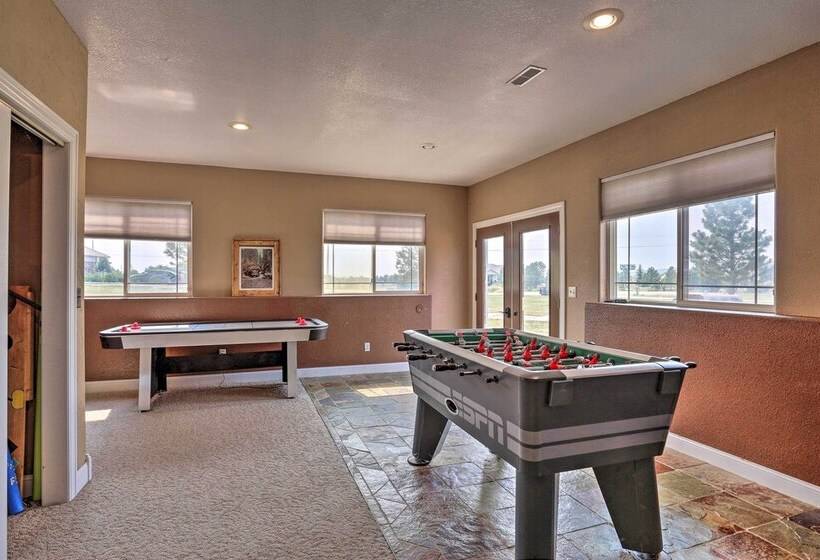 Black Hawk Lower Level Unit With Game Area!