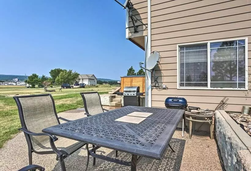 Black Hawk Lower Level Unit With Game Area!