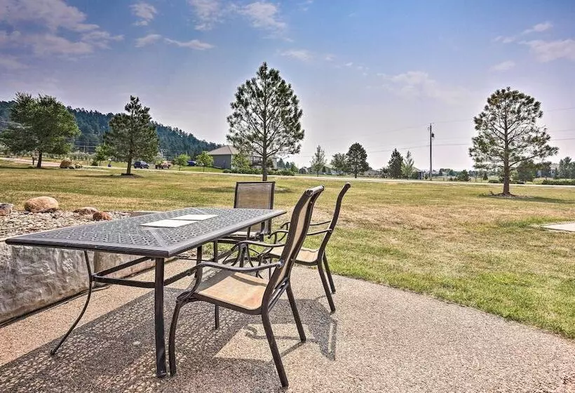 Black Hawk Lower Level Unit With Game Area!