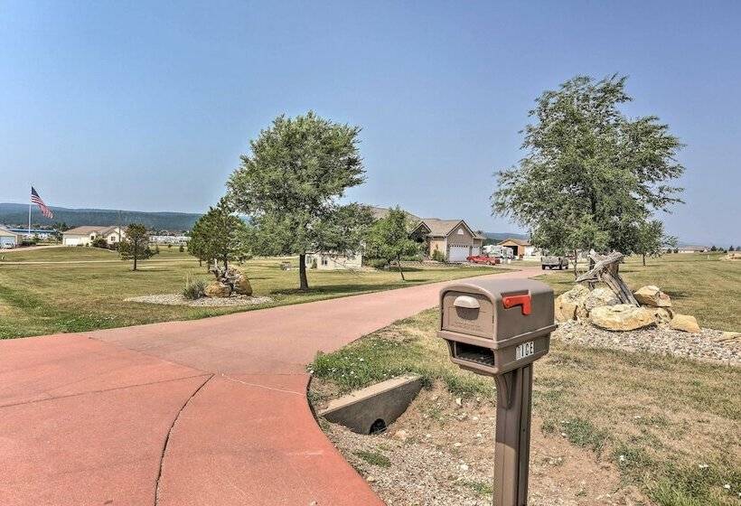 Black Hawk Lower Level Unit With Game Area!