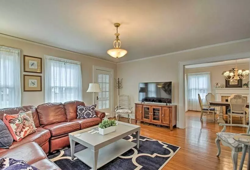 Central Wadesboro Home: Walk To Downtown Shops!