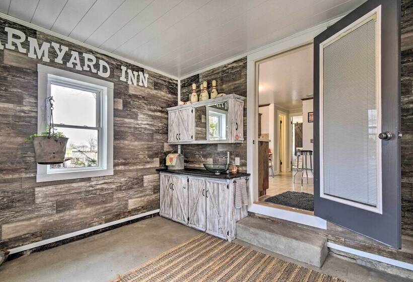 Charming Dairy Farm Home In Indiana Amish Country