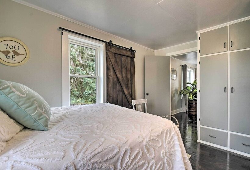 Charming Dairy Farm Home In Indiana Amish Country