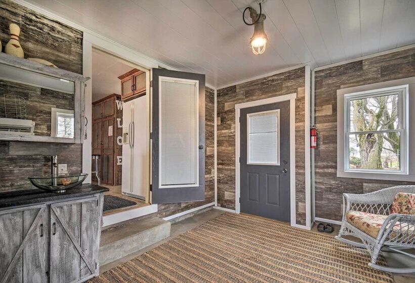 Charming Dairy Farm Home In Indiana Amish Country