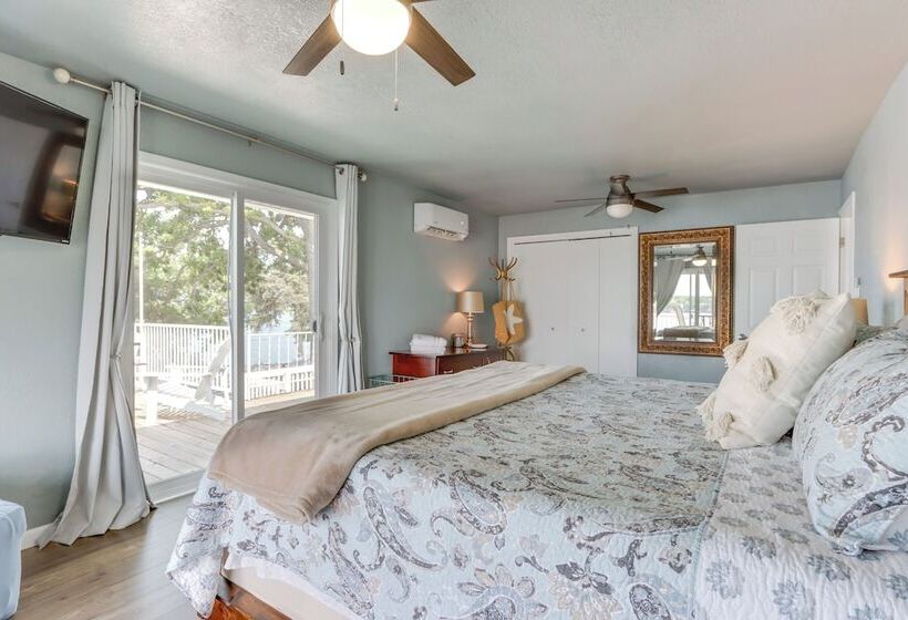 Cliff View Haven  Rocky Mount Gem W/ Deck!