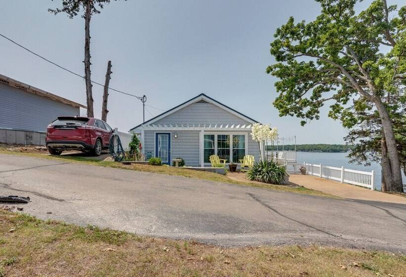 Cliff View Haven  Rocky Mount Gem W/ Deck!