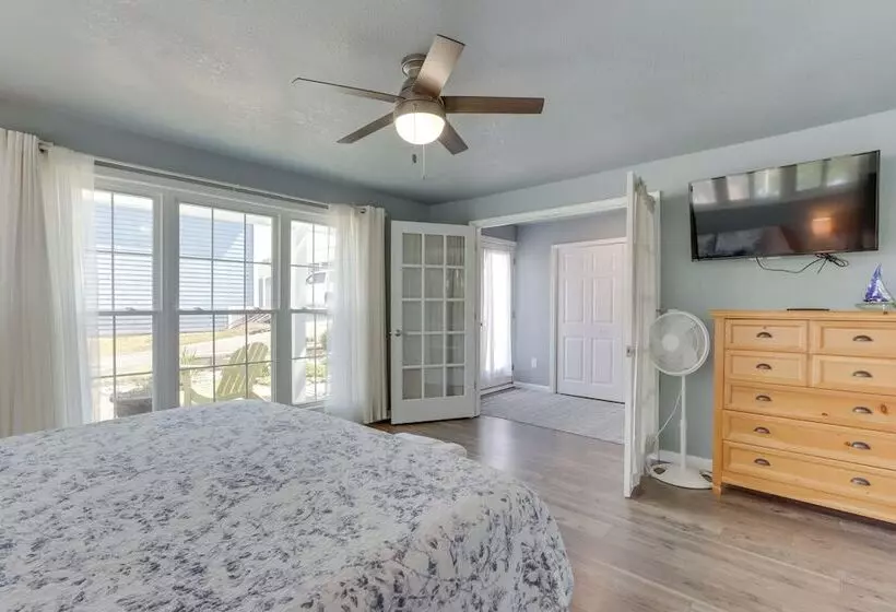 Cliff View Haven  Rocky Mount Gem W/ Deck!