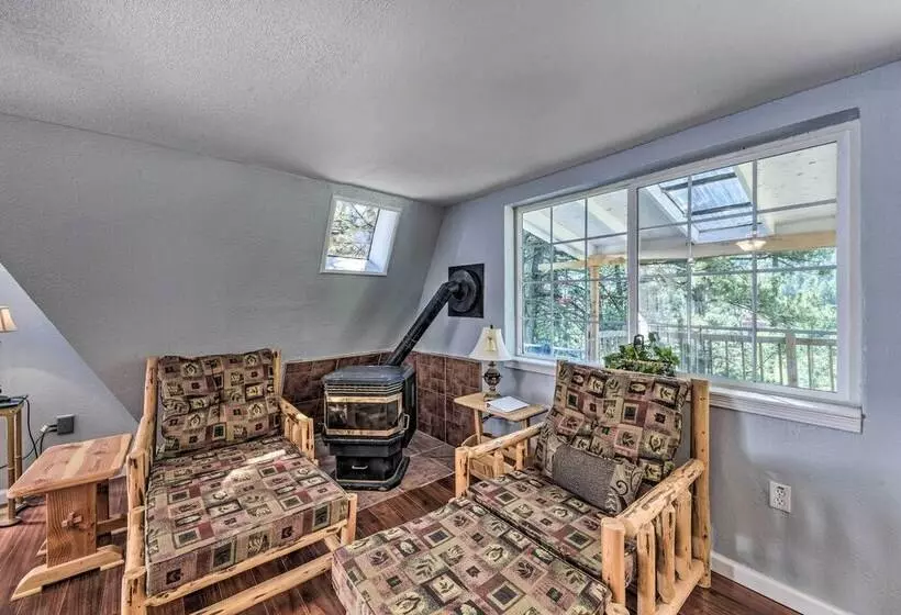 Cloudcroft Cabin W/ National Forest Views!