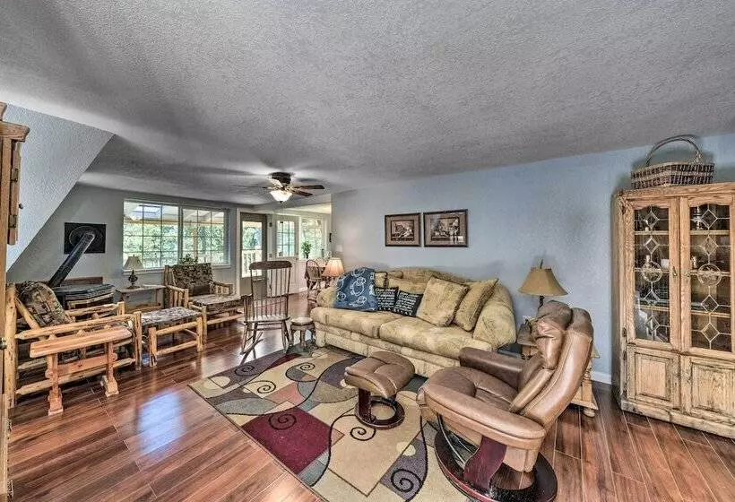 Cloudcroft Cabin W/ National Forest Views!