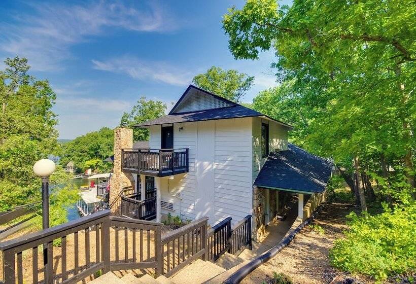 Dock, Boat Slip & View: Lakefront Tan Tar A Home!
