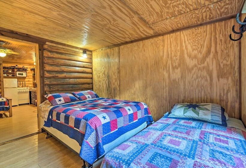 Cozy Davis Cabin W/ Deck Nestled By Honey Creek!