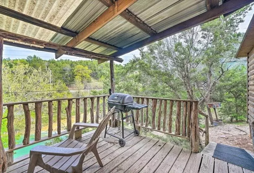 Cozy Davis Cabin W/ Deck   Nestled By Honey Creek!