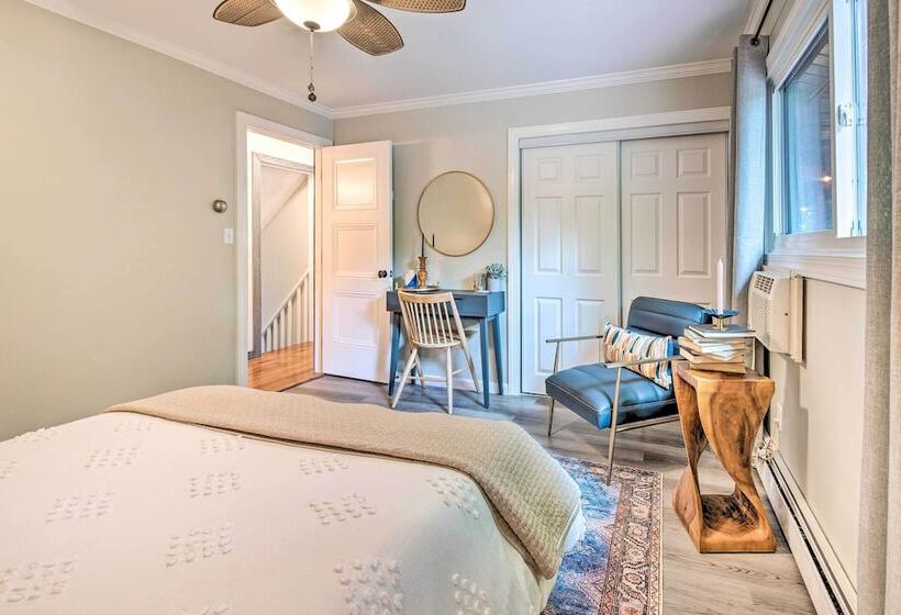 Lake Ariel Gem W/ Fire Pit Near Skiing!