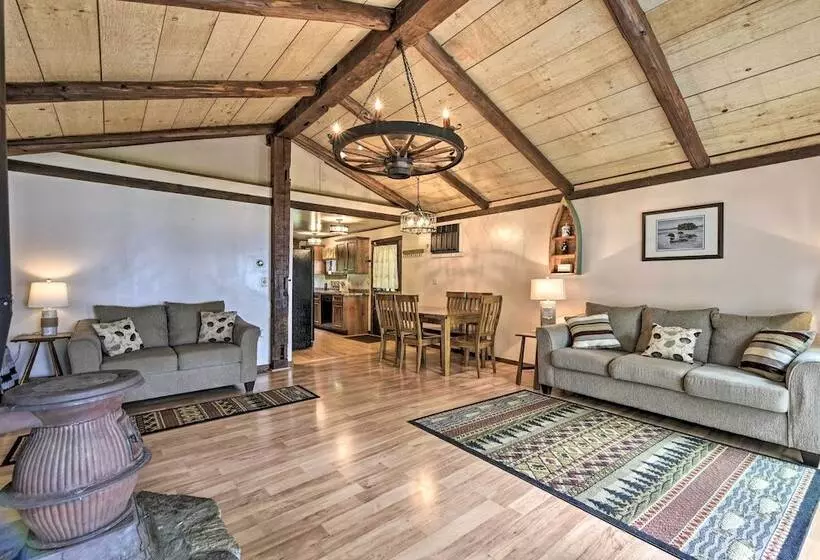 Cozy Lake Champlain Cottage W/ Beautiful View