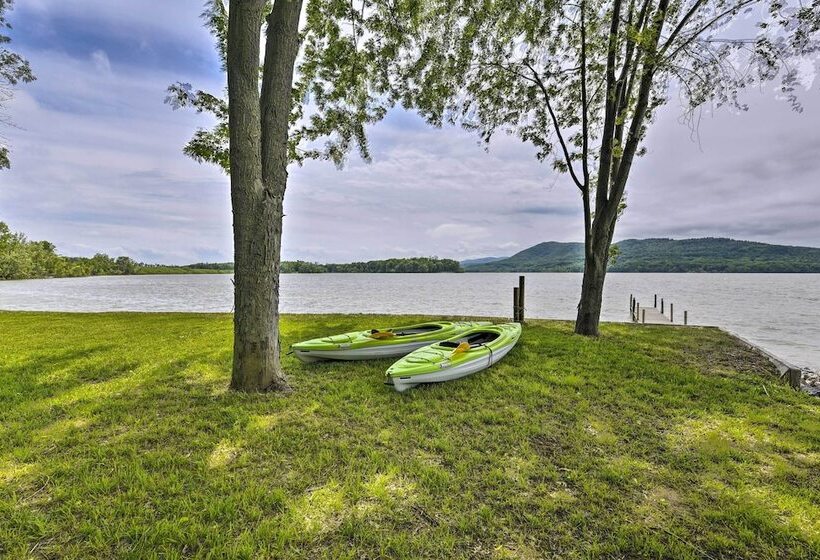Cozy Lake Champlain Cottage W/ Beautiful View