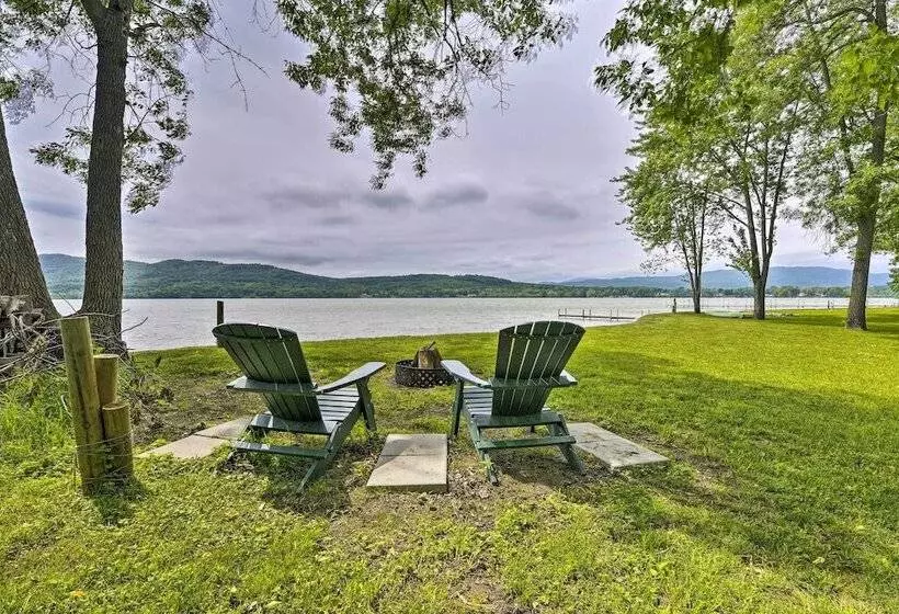 Cozy Lake Champlain Cottage W/ Beautiful View