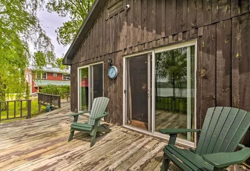 Cozy Lake Champlain Cottage W/ Beautiful View
