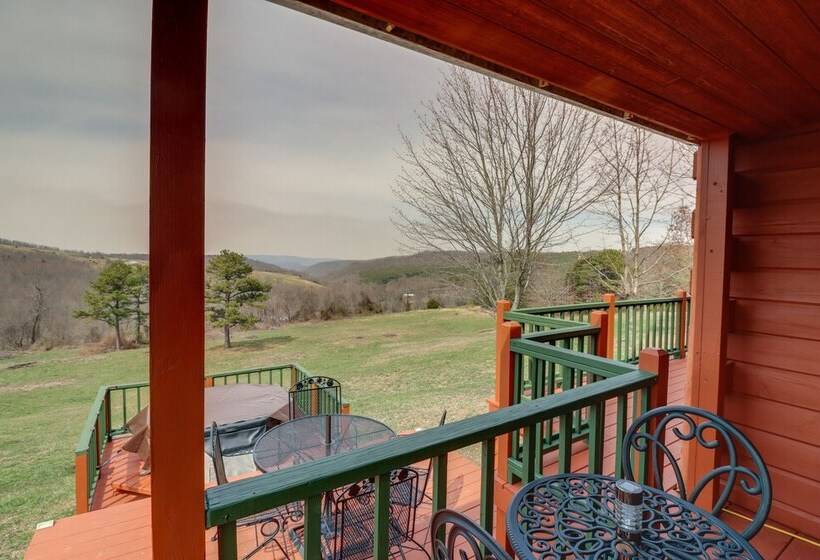 Cozy Pelsor Cabin W/ Mountain & Valley Views!