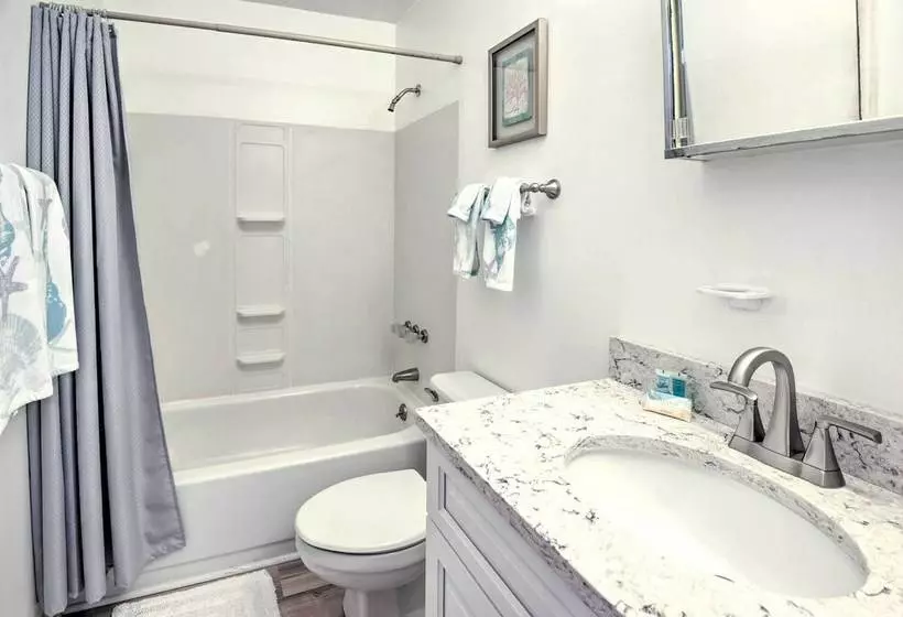 Renovated Crescent Lake Escape W/ Waterfront Deck!